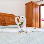 Bonsai Hotel
