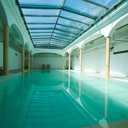 Bonsai Hotel 4*