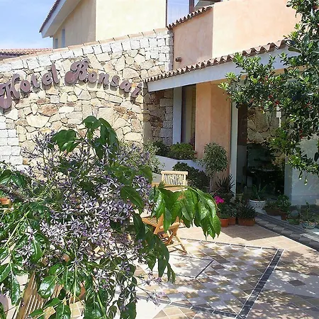 Hotel Bonsai San Teodoro (Sardinia)