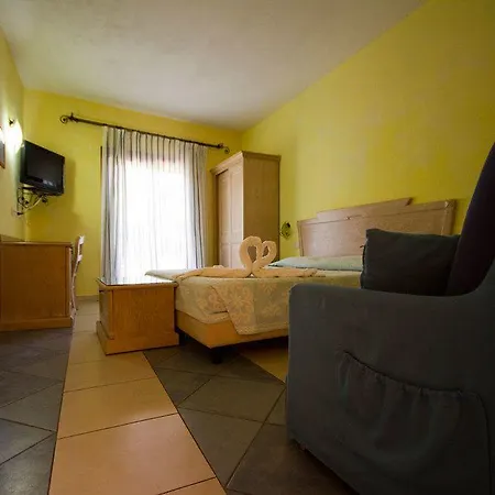 Bonsai Hotel San Teodoro (Sardinia)