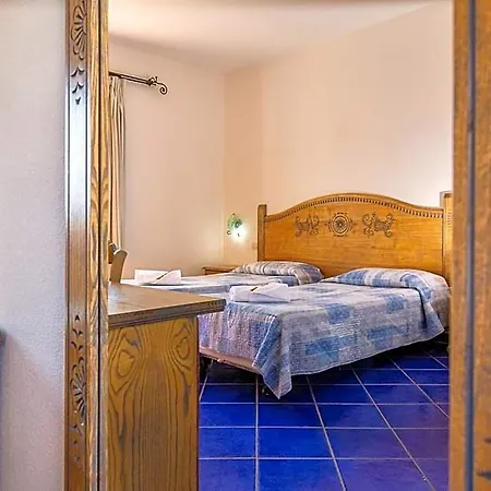 Hotell Bonsai San Teodoro (Sardinia)