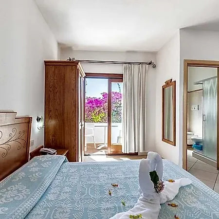 Hotell Bonsai San Teodoro (Sardinia)